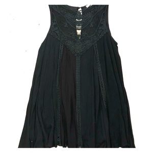 ENTRO black lace dress